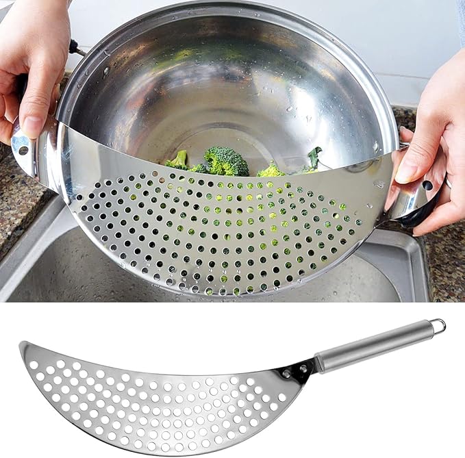 Pierced Crescent Pot Strainer, hand-held stainless steel pasta drainer, pot strainer with handle,which is suitable for different pot kitchen tools (1 pcs, strainer with handle)